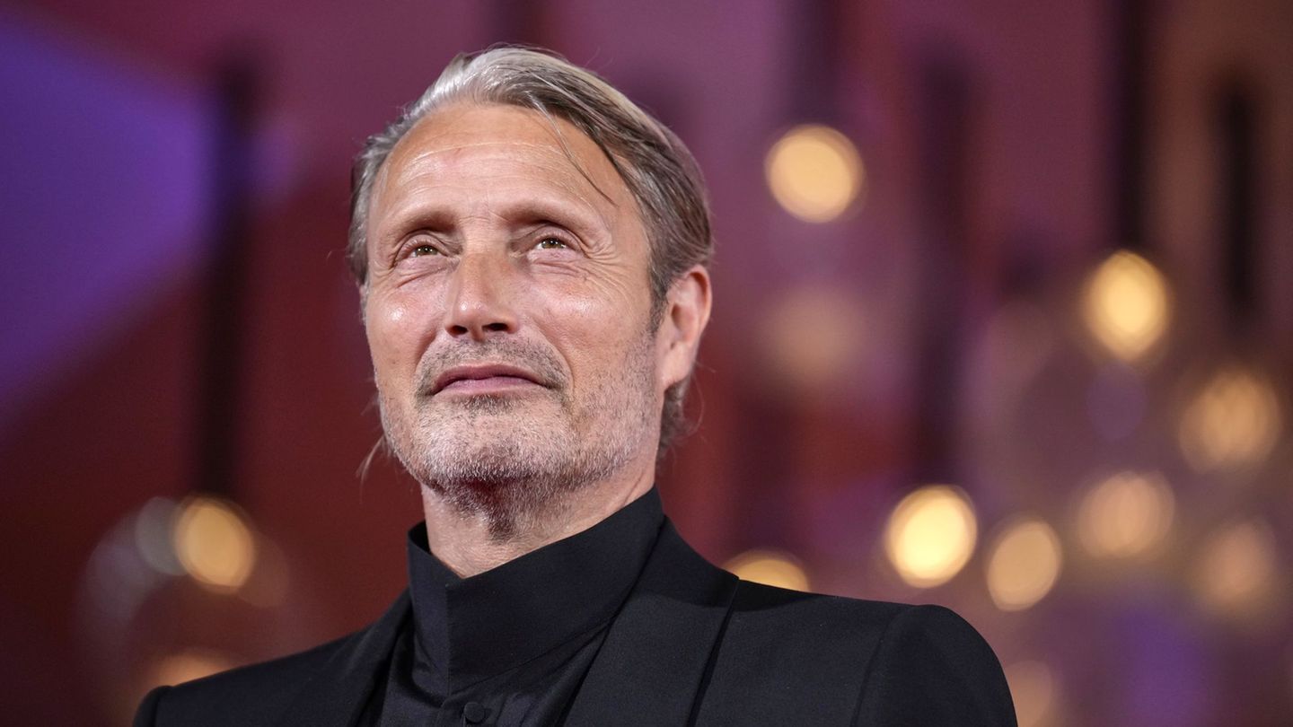 Dänemarks bekanntester Schauspieler Mads Mikkelsen war selbst schon oft der Bösewicht wie im James-Bond-Film "Casino Royale" ode
