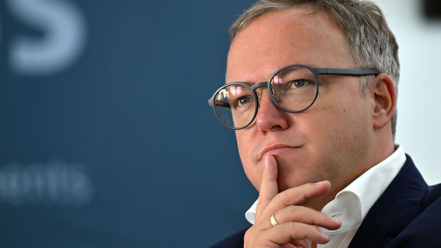 Thüringens Ministerpräsident Mario Voigt (CDU) setzt auf Dialog: Ein neuer Bürgerrat soll sich mit Frieden und Diplomatie beschä