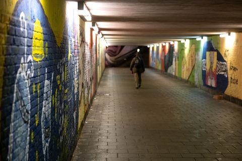 Graffitis und Tags verursachen Jahr für Jahr enormen Schaden. (Symbolbild) Foto: Sven Hoppe/dpa