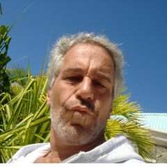Jeffrey Epstein auf einem Foto, das zusammen mit anderen Ermittlungsdokumenten durch das US-Justizministerium am 19. Dezember 2025 veröffentlicht wurde
