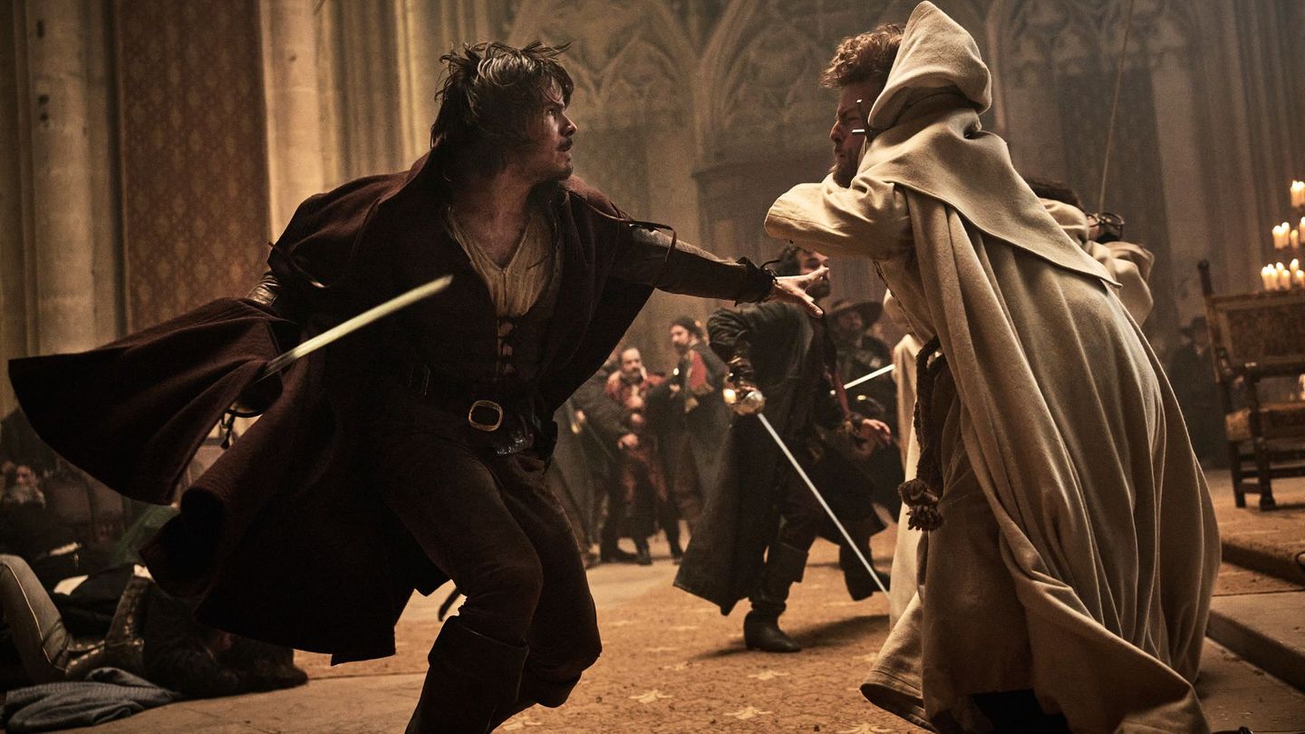 Später sind sie Verbündete, hier aber wird erst einmal gekämpft: D'Artgnan (François Civil, links) und Aramis (Romain Duris).