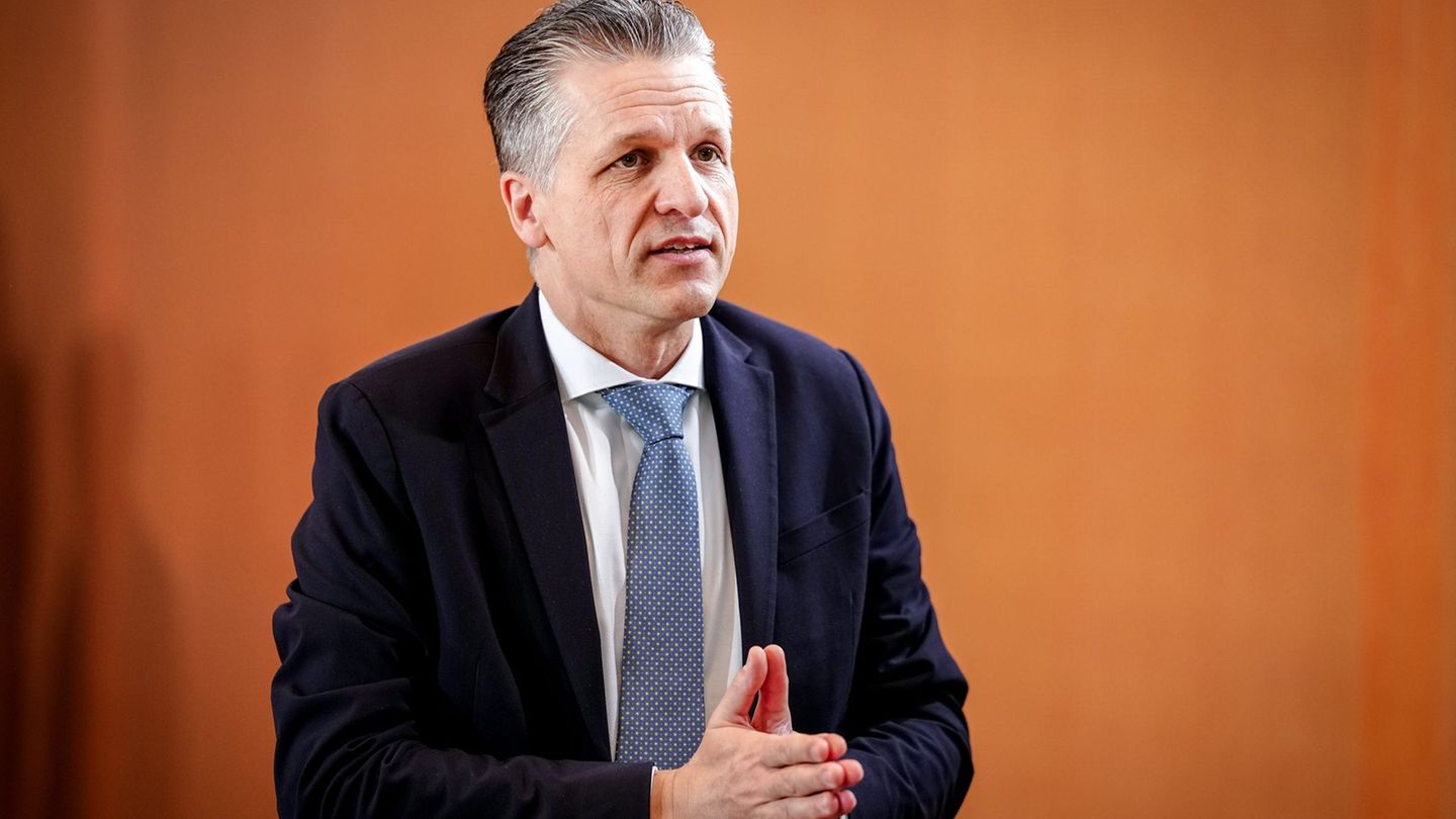 Leistungsabbau im Gesundheitssystem hält Kanzleramtschef Thorsten Frei (CDU) für unumgänglich. (Archivbild) Foto: Kay Nietfeld/d