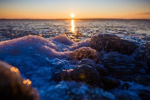 Am 1. Weihnachtstag soll die Sonne scheinen. Foto: Moritz Frankenberg/dpa