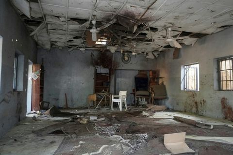 Beschädigte Moschee nach Anschlag an Weihnachten