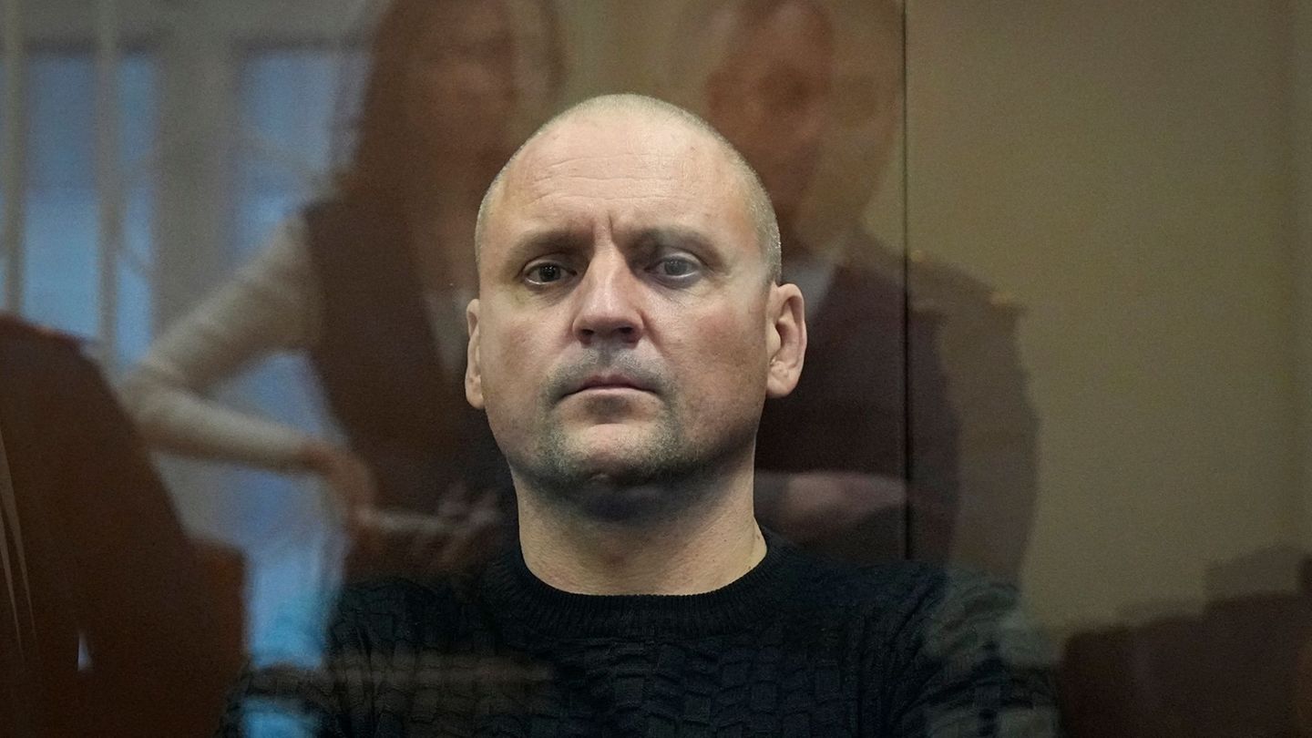 Russlands-Justiz-Kremlkritiker-Udalzow-zu-Haftstrafe-verurteilt