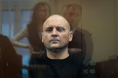 Udalzow nannte die Strafe eine "schändliche Entscheidung". (Archivbild) Foto: Alexander Zemlianichenko/AP/dpa