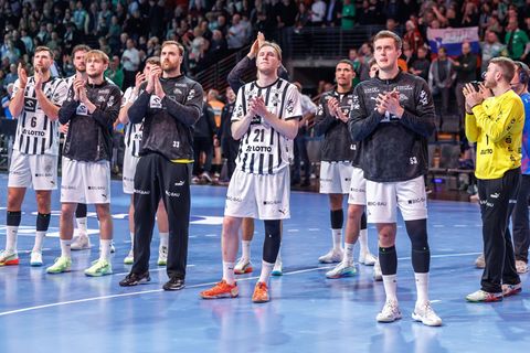 Auch am 2. Weihnachtstag gefordert: Die Handballer des THW Kiel. Archivbild) Foto: Andreas Gora/dpa