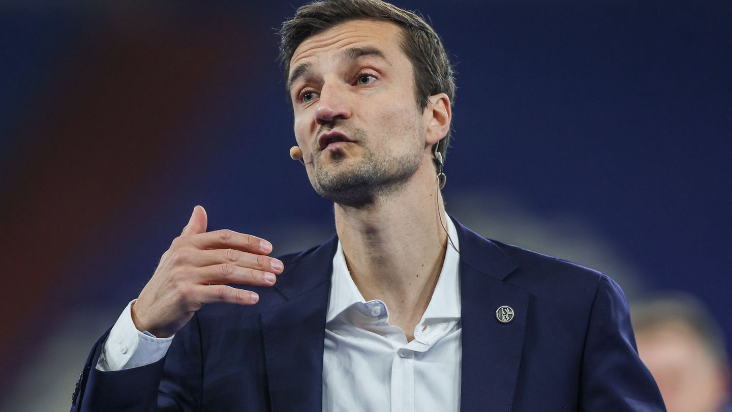 Matthias Tillmann sieht eine neue Einigkeit beim FC Schalke. (Archivbild) Foto: Tim Rehbein/dpa