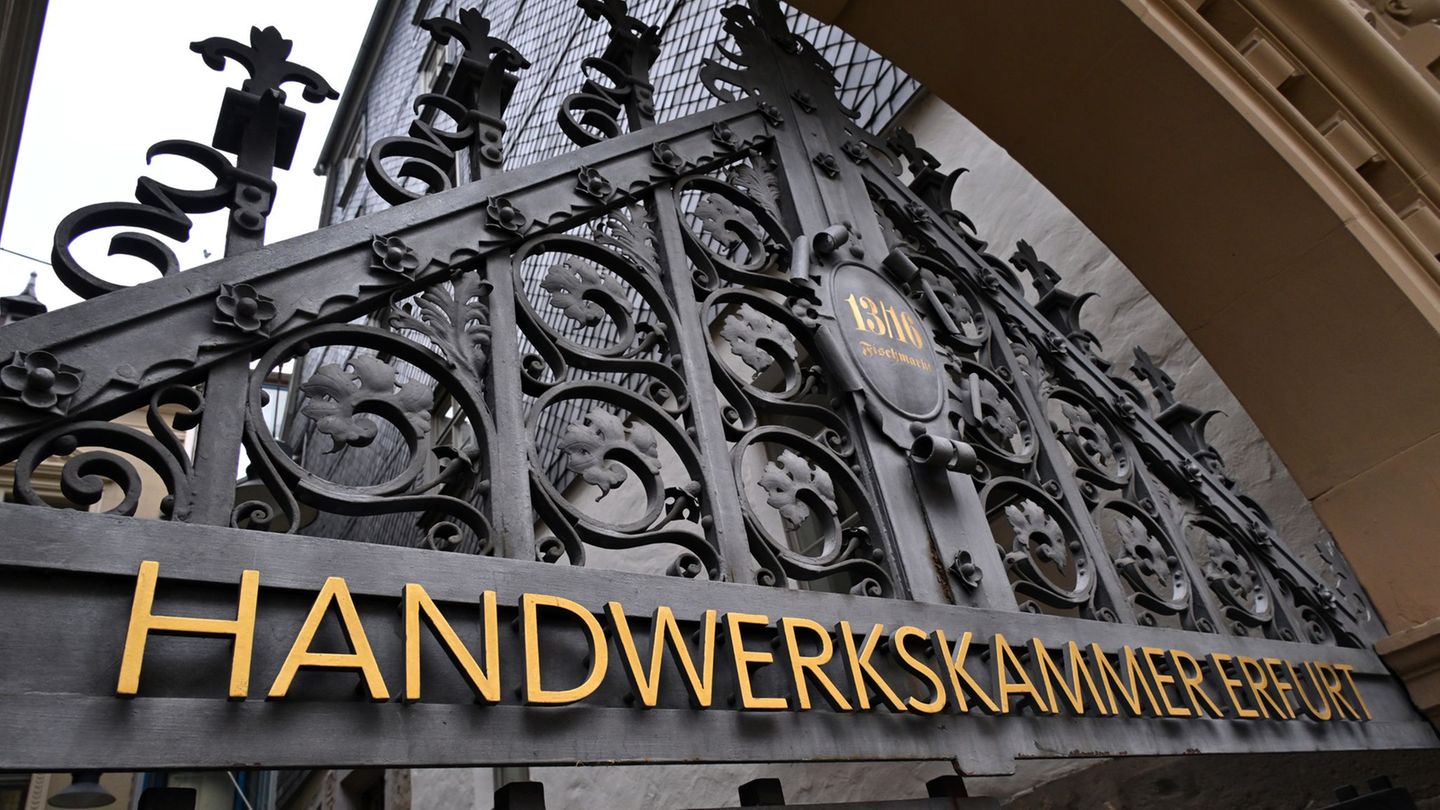 Thüringens Handwerk hofft auf eine konjunkturelle Belebung 2026 (Illustration). Foto: Martin Schutt/dpa