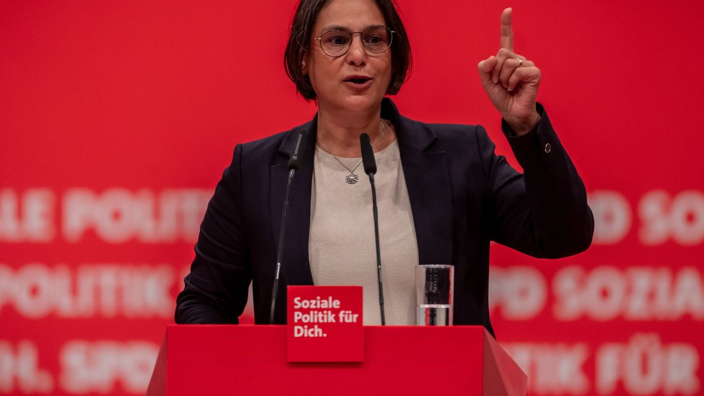 Die Schleswig-Holsteinische SPD-Fraktionschefin Serpil Midyatli. (Archivbild) Foto: Michael Kappeler/dpa