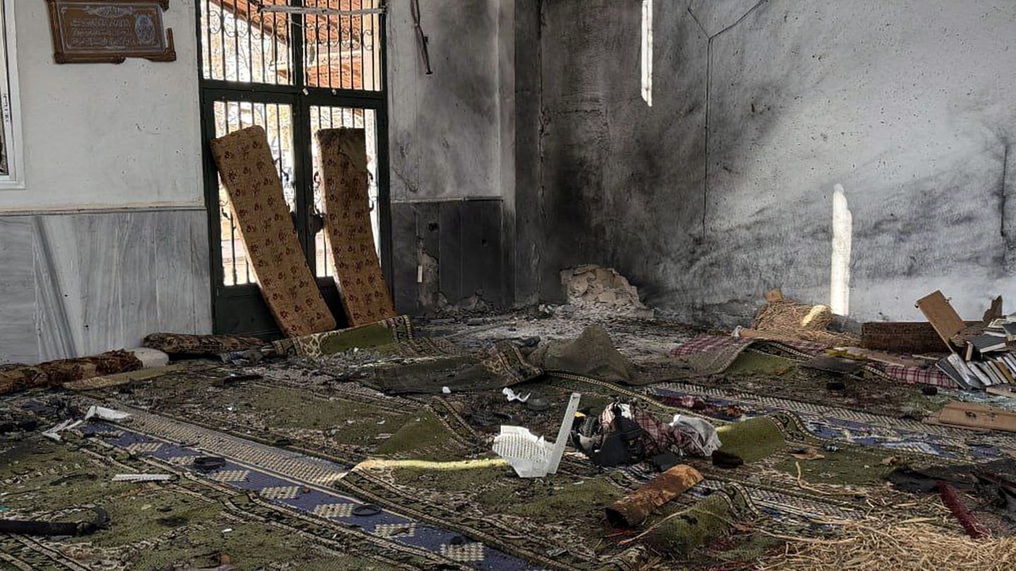 Mehrere Menschen wurden beim Anschlag in Homs getötet. Foto: Uncredited/SANA via AP/dpa