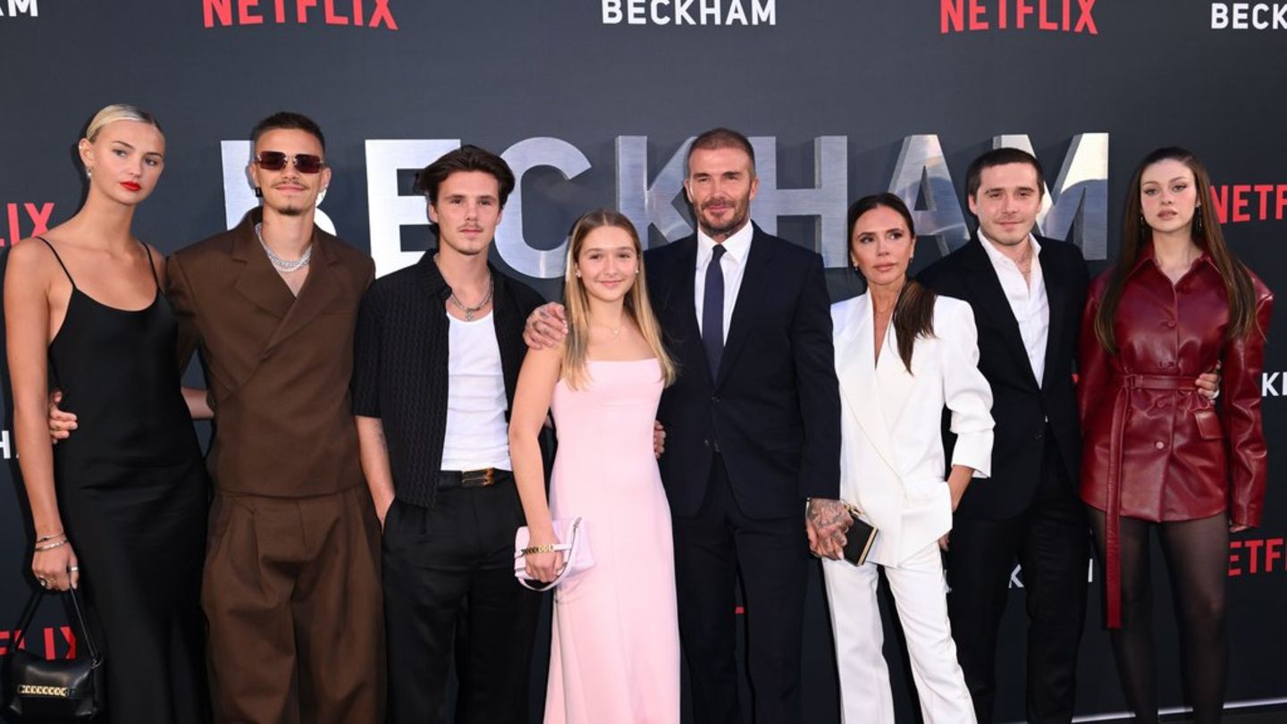 Ohne entfremdeten Sohn Brooklyn: Die Beckhams tanzen unter dem Weihnachtsbaum