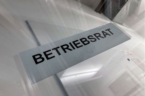 Betriebsräte haben Mitspracherecht bei Themen wie Arbeitszeit, Urlaub, Arbeitsschutz, Lohn, Homeoffice-Regeln. (Archivbild) Foto