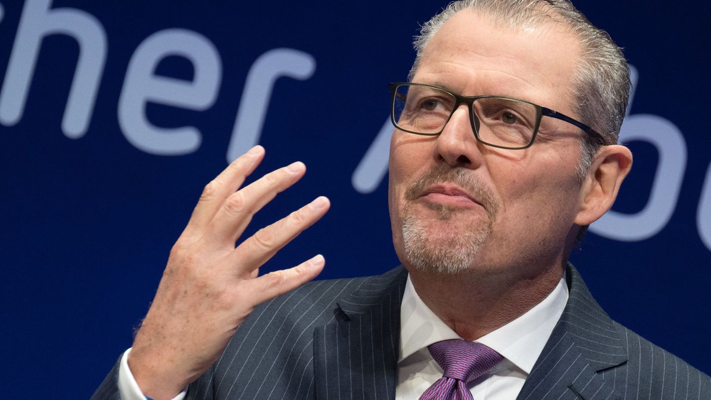 Wirtschaftskrise: Arbeitgeberpräsident verlangt "großen Wurf"