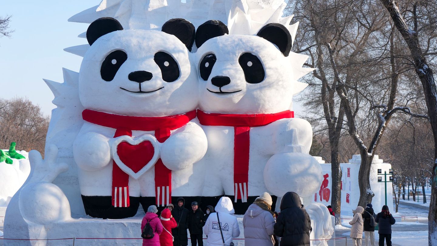 Touristenmagnet: Eis- und Schneeskulpturen ziehen Besucher nach Harbin