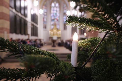 Die Heiligabend-Gottesdienste waren nach einer Statistik der Evangelischen Kirche in Deutschland (EKD) gut besucht. (Archivbild)