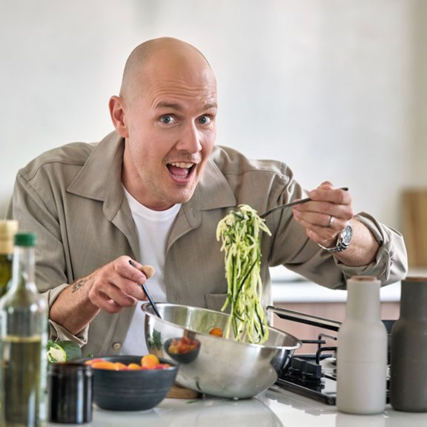 Oli.P lebt seit einigen Jahren vegan.