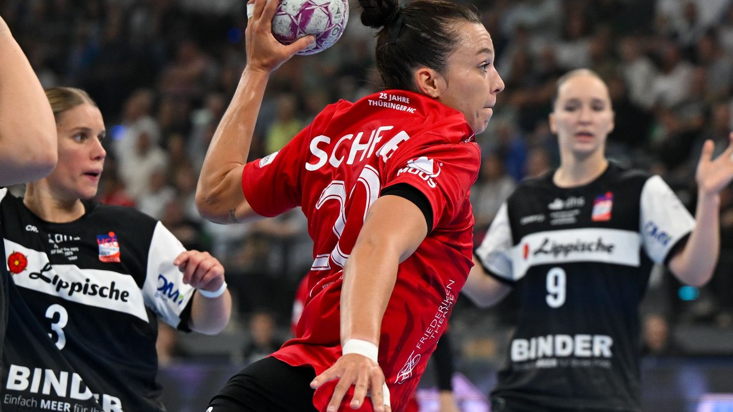 Jana Scheib und die Bundesliga-Handballerinnen des Thüringer HC wurden ihrer Favoritenrolle mit Mühe gerecht. Foto: Sven Hoppe/d