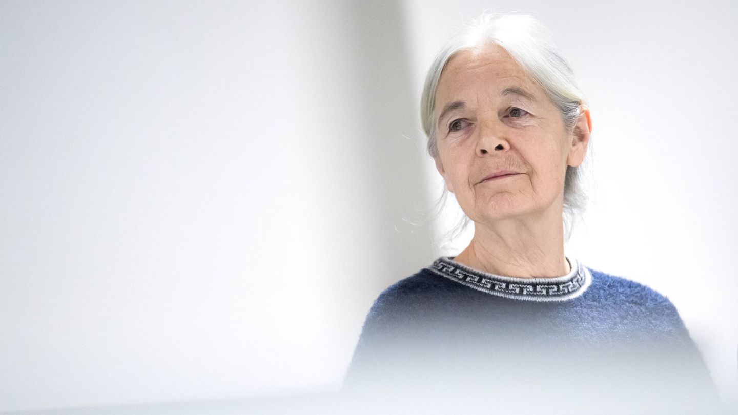 Der Prozess gegen Daniela Klette zieht sich noch länger. (Archivbild) Foto: Sina Schuldt/dpa