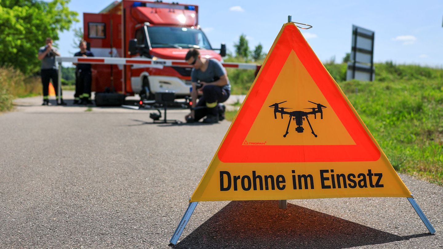 Aufwendig, aber erfolglos wurde im Juni im Süden Sachsen-Anhalts nach einem möglichen Puma gesucht. (Archivbild) Foto: Jan Woita