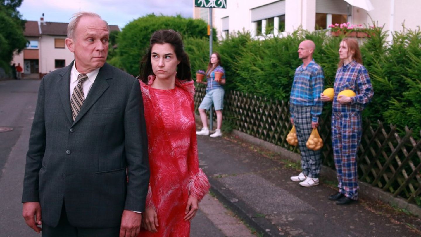 "Tatort: Murot und der Elefant im Raum": Felix Murot (Ulrich Tukur) und Eva Hütter (Nadine Dubois).