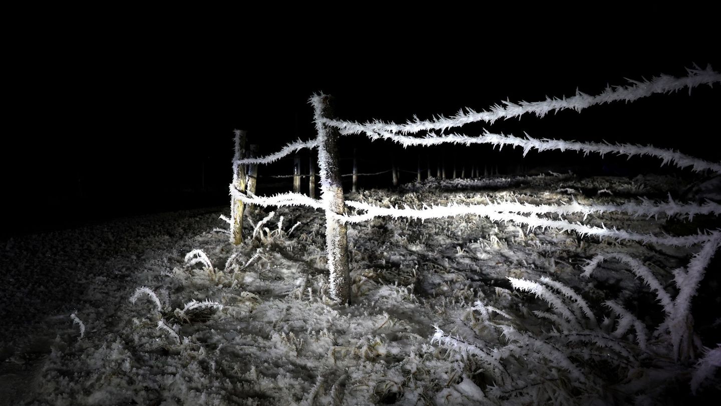 Bis auf minus 12 Grad können die Temperaturen in Bayern in der Nacht auf Montag sinken. (Archivbild) Foto: Karl-Josef Hildenbran