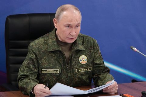 Interesse an Abzug "gleich null" – Putin erteilt Friedensplänen Absage