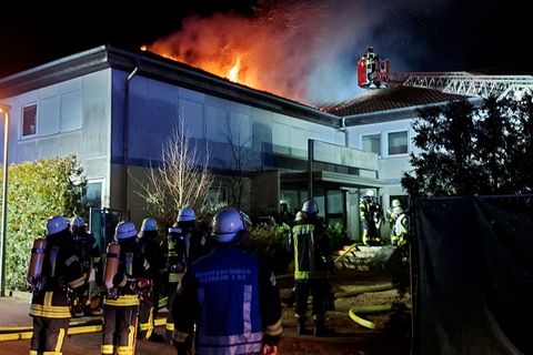 Bei dem Brand gab es keine Verletzten. Foto: Thorsten Kremers/dpa