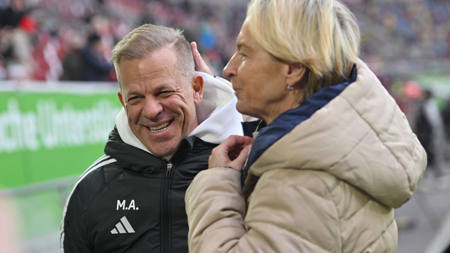 Markus Anfang bleibt Trainer bei Fortuna Düsseldorf. Foto: Anke Waelischmiller/dpa