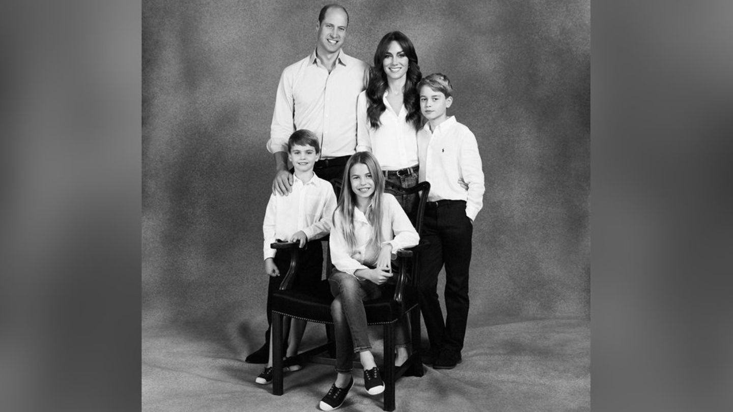 Prinz William, Prinzessin Kate, Prinz George, Prinzessin Charlotte und Prinz Louis - auf einem Porträt von Josh Shinner, das z