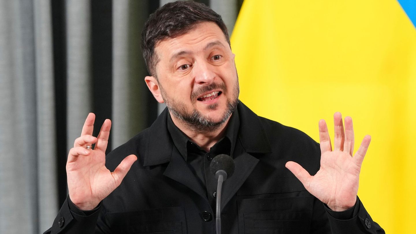 Ukraine-Krieg: Selenskyj will mit Trump über Wege zu Kriegsende reden