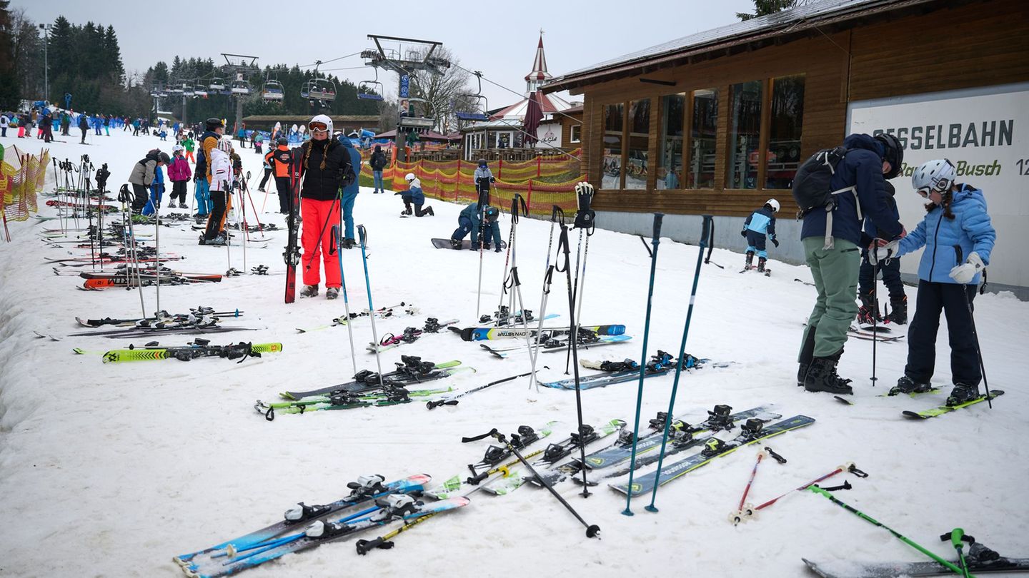 Wintersport: Saisonauftakt für Skigebiete im Sauerland