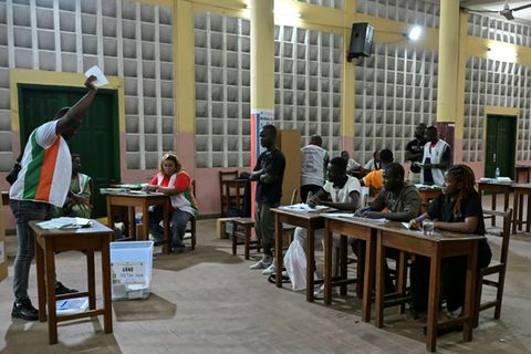 Wahllokal in Abidjan