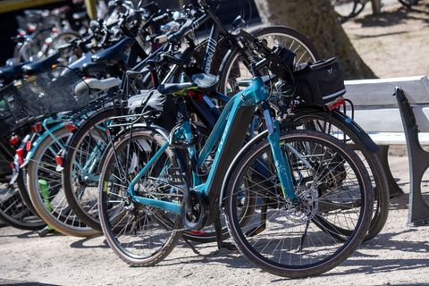 Laut Polizei eignen sich angesichts des hohen Wertes besondere Sicherungsmaßnahmen für E-Bikes. (Archivbild) Foto: Stefan Sauer/
