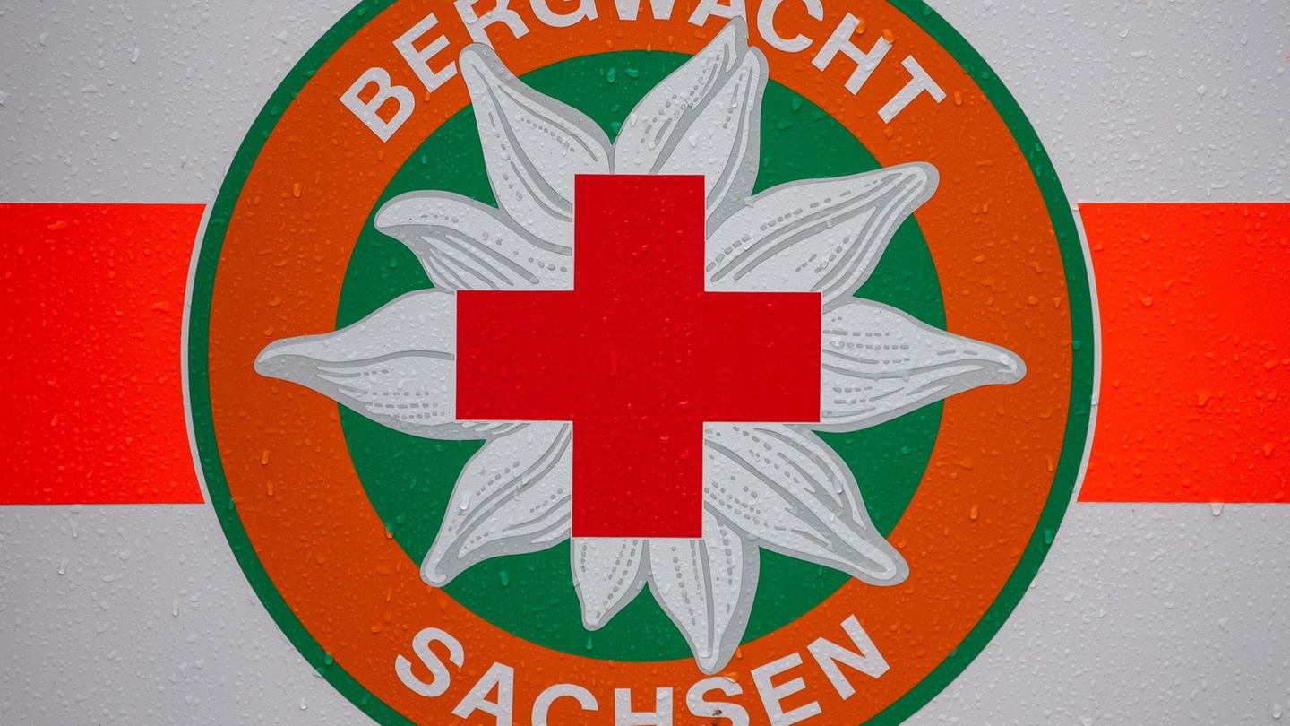 Die Bergwacht Sachsen hat am Sonntag einen abgestürzten Wanderer in der Sächsischen Schweiz geborgen.(Symbolbild) Foto: Robert M