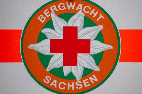 Die Bergwacht Sachsen hat am Sonntag einen abgestürzten Wanderer in der Sächsischen Schweiz geborgen.(Symbolbild) Foto: Robert M