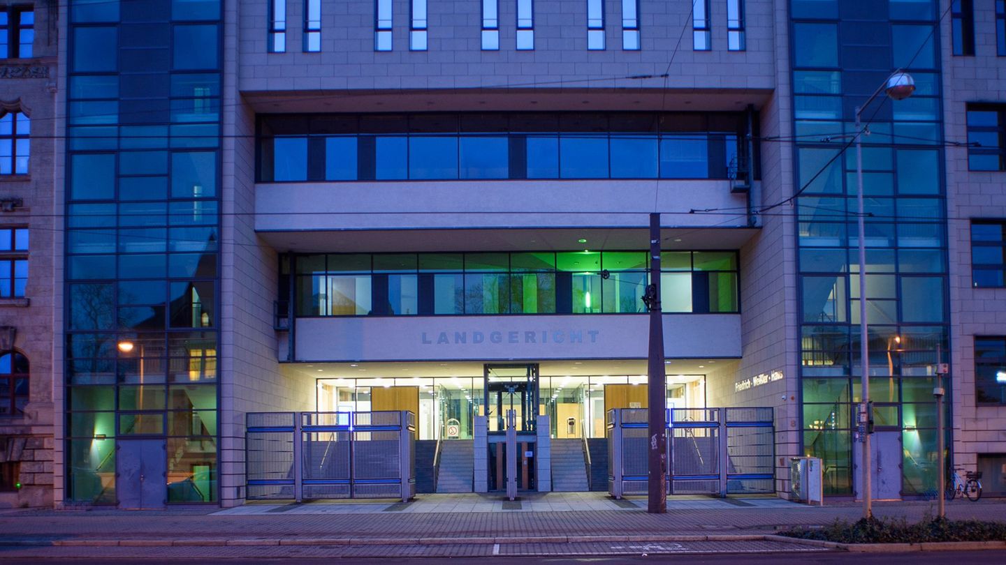 Streit um Geld: Mutter getötet – Mordprozess gegen 22-Jährigen startet