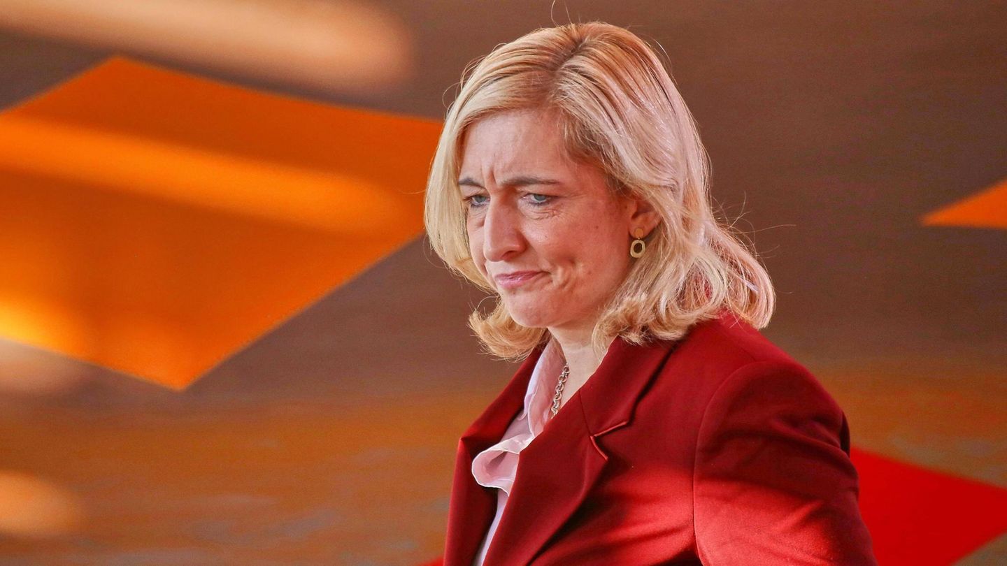 Bundesgesundheitsministerin Nina Warken (CDU)