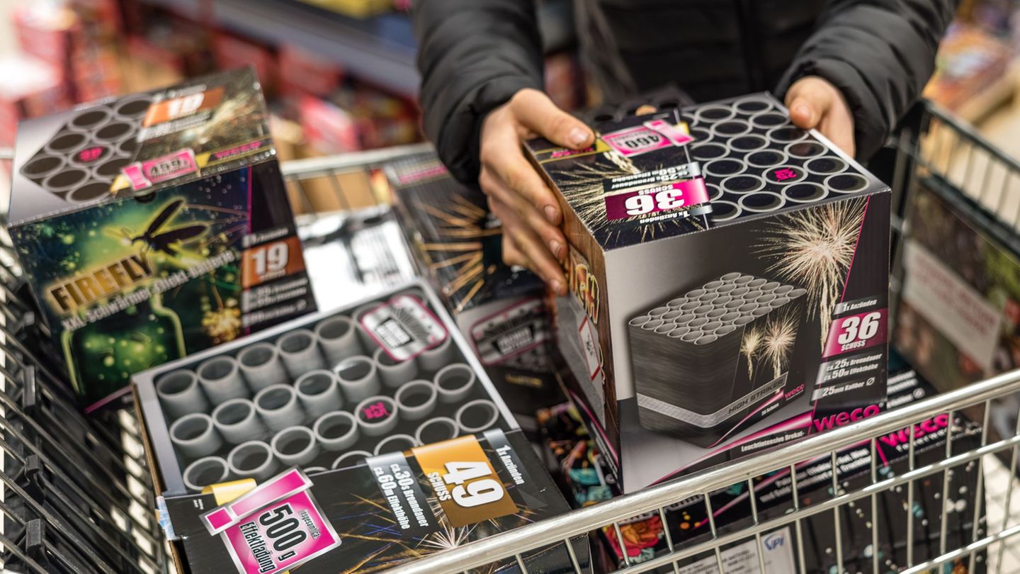 Silvester-Feuerwerk-Mehr-als-20-000-Euro-Schaden-durch-Pyrotechnik-Diebe