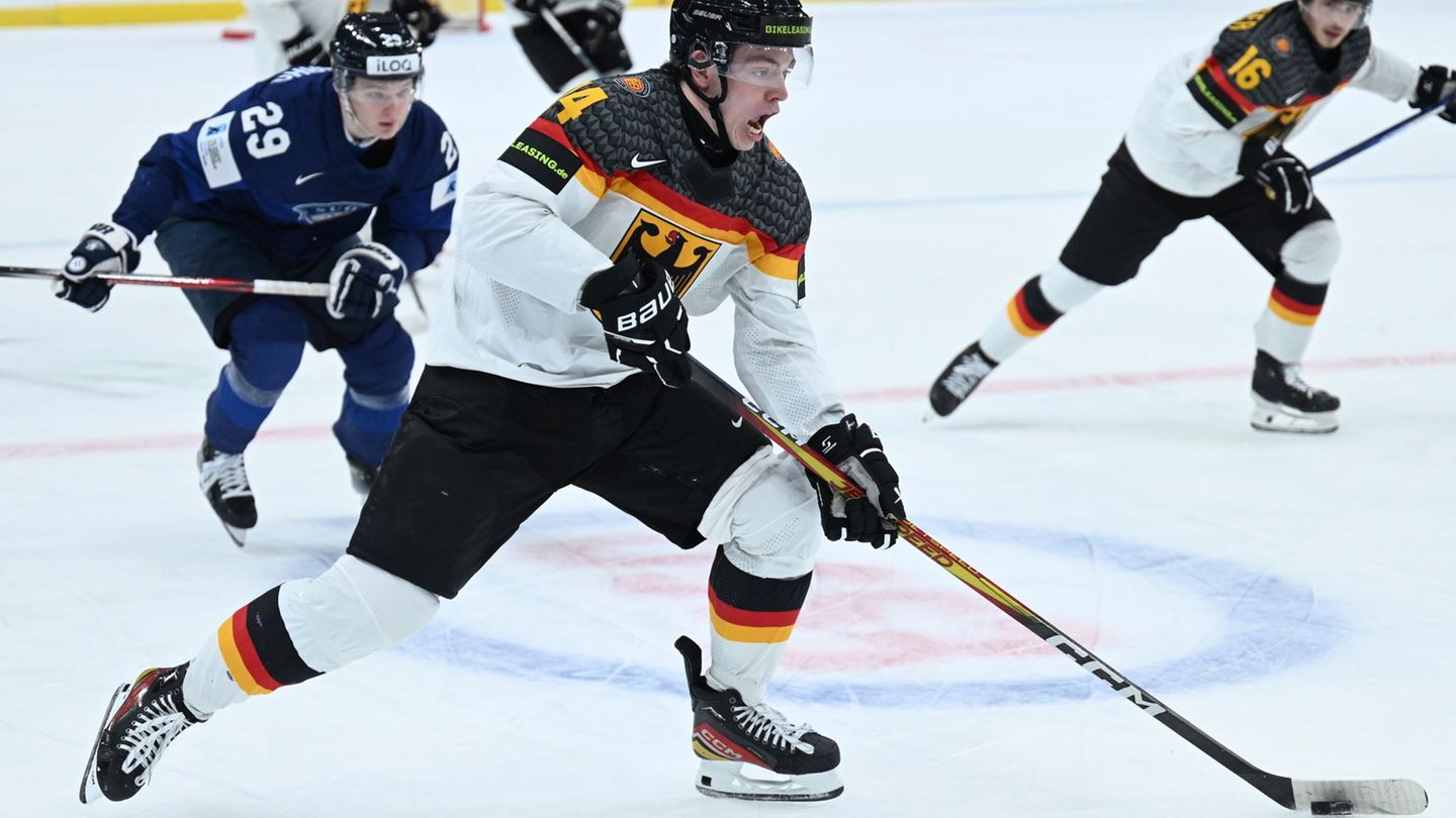 Kevin Bicker kehrt von den Löwen Frankfurt zu den Adler Mannheim zurück. (Archivbild) Foto: Björn Larsson Rosvall/TT News Agency
