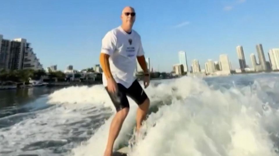 Russischer Chefunterhändler surft vor Miamis Skyline