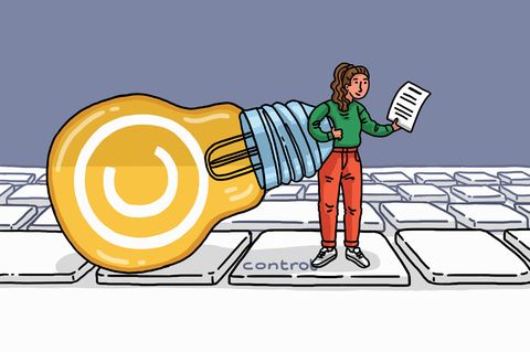 Symbolbild Allgemeinwissensquiz: Eine weibliche Comicfigur steht auf einer Tastatur und hält eine überdimensionale Glühbirne