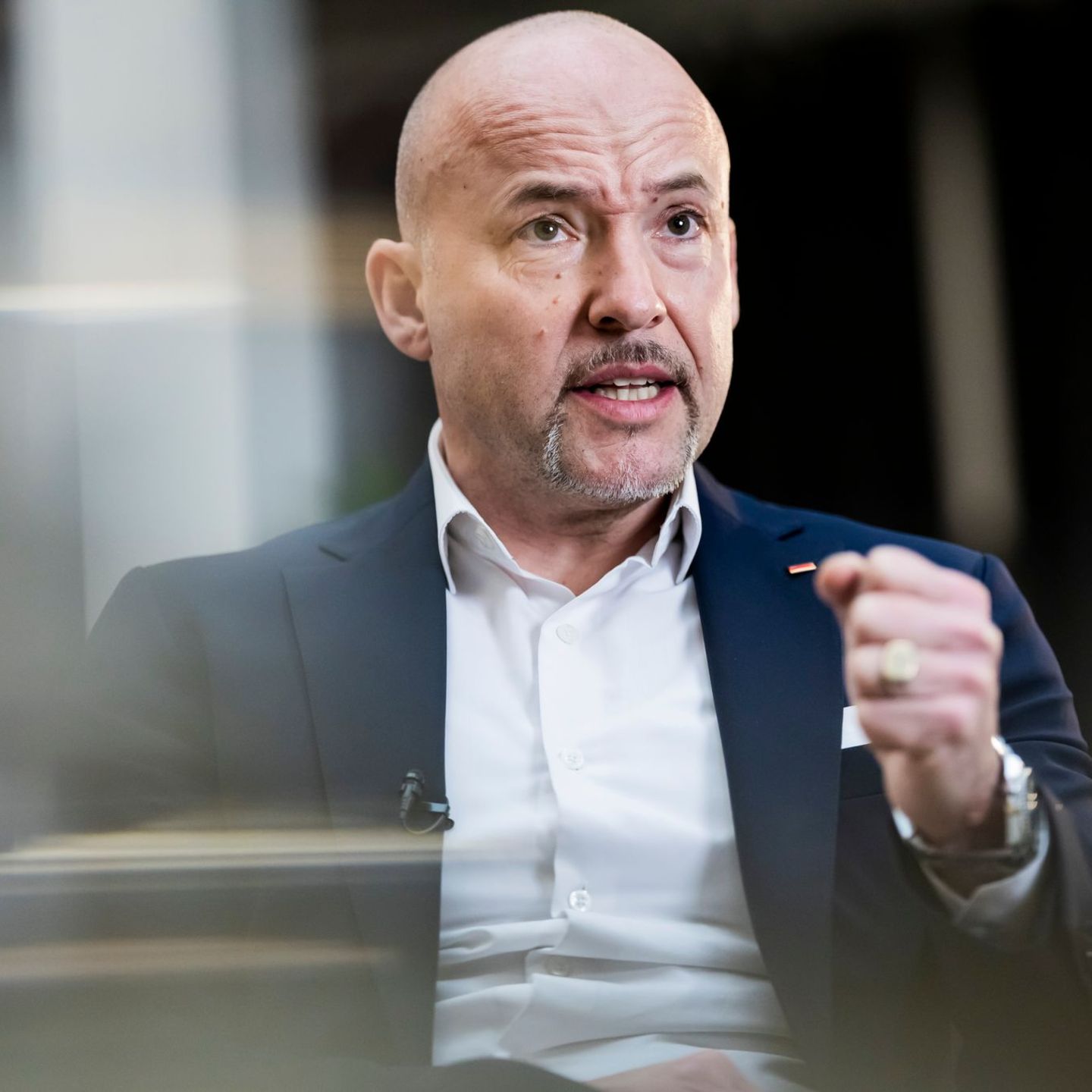 Alexander Hoffmann meint: Europa müsse "auf der ganzen Klaviatur" der Verteidigungsfähigkeit spielen. Foto: Christoph Soeder/dpa