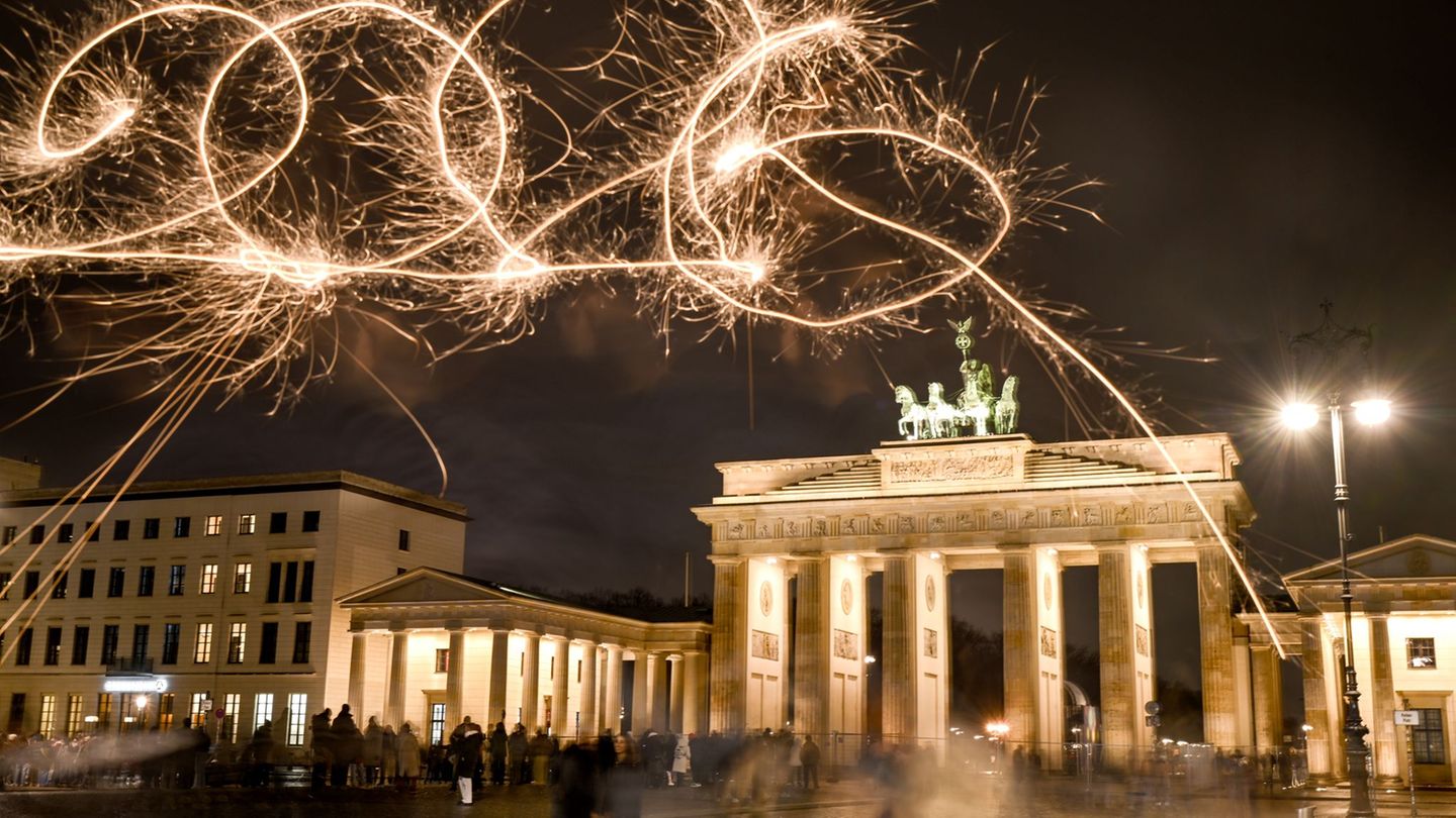 Berliner Hotels zu Silvester sehr gut gebucht. Foto: Britta Pedersen/dpa