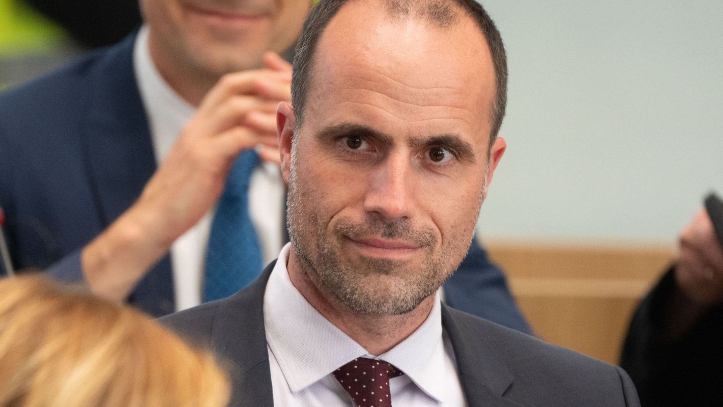 Klare Ablehnung aus Rheinland-Pfalz zum Vorstoß für eine Kontaktgebühr bei Arztbesuchen. (Archivbild) Foto: Sebastian Gollnow/dp