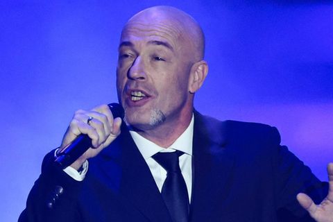 Der Graf zeigt sich nach seinem Muskel­faserriss tapfer.