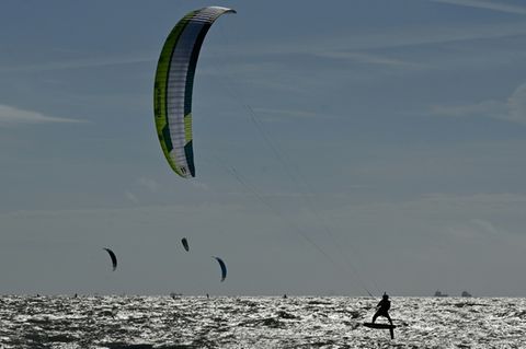 Kitesurfer