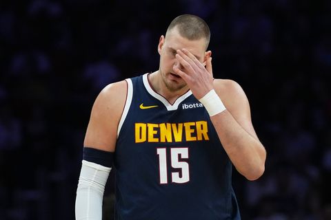 Nikola Jokic muss für einige Zeit pausieren. Foto: Lynne Sladky/AP/dpa