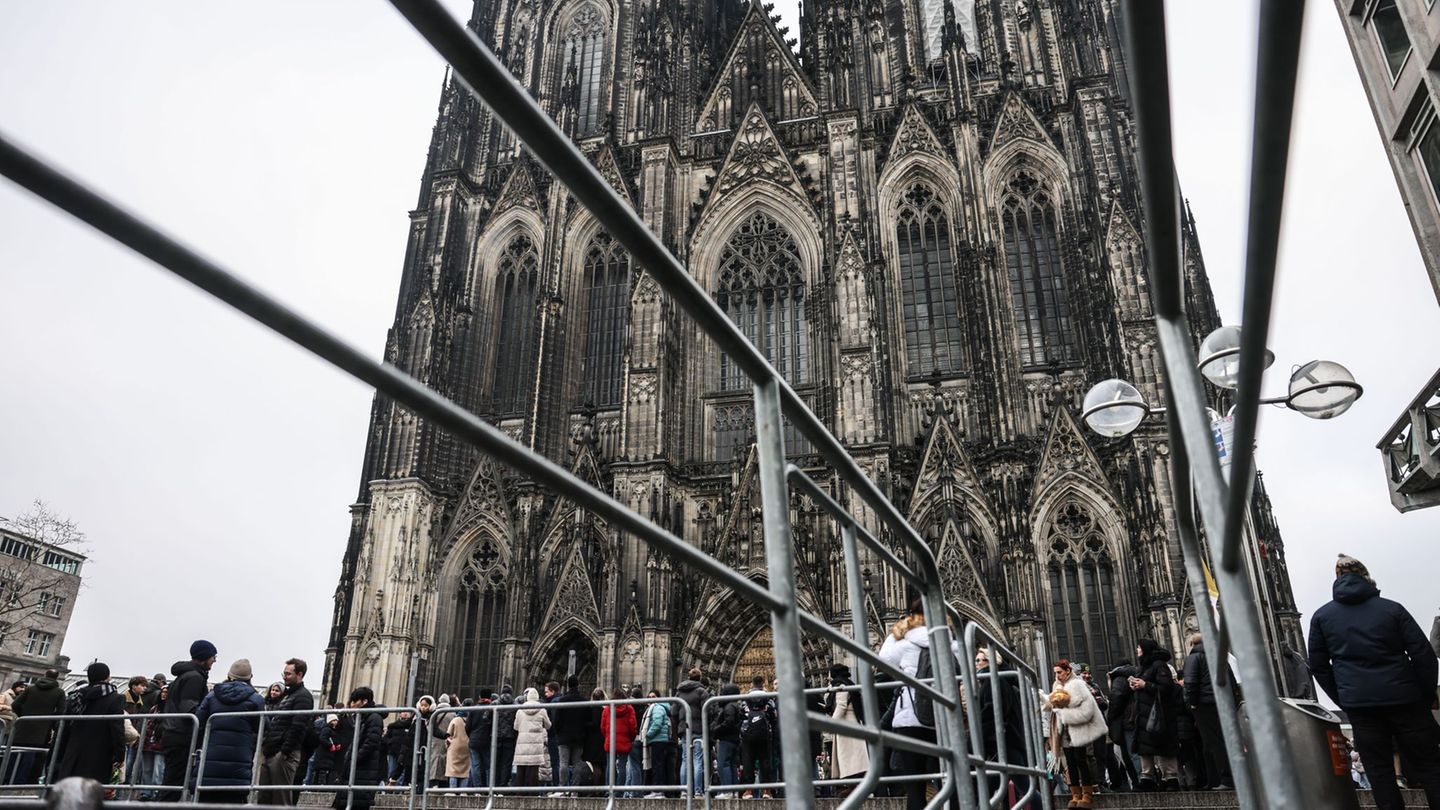 Die Vorbereitungen für die Silvesternacht laufen. (Symbolbild) Foto: Oliver Berg/dpa