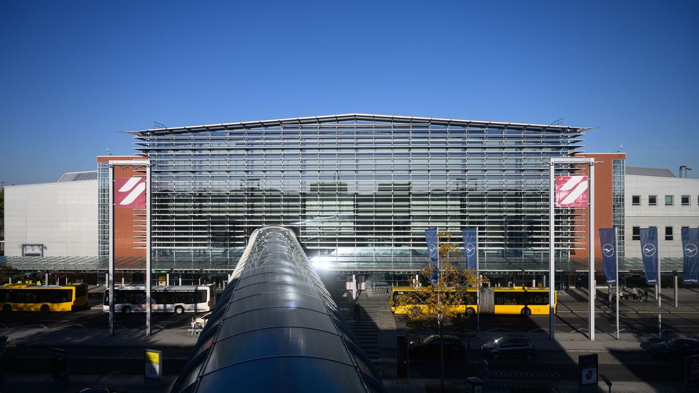 Der Flughafen Dresden steht vor einer Richtungsentscheidung: Ab 2027 will sich Sachsen-Anhalt nicht mehr an den Verlusten beteil